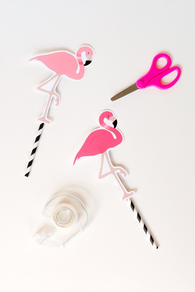 http://www.thetomkatstudio.com/wp-content/uploads/2014/06/flamingo-paper-craft-3.jpg